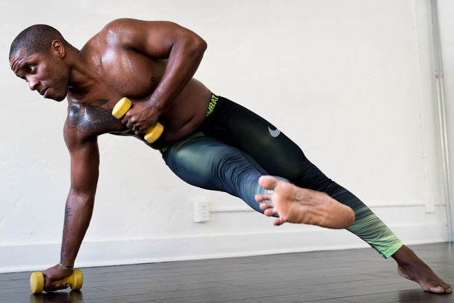 Picture 2 of Don't rush your own body, big muscles don't mean strong muscles