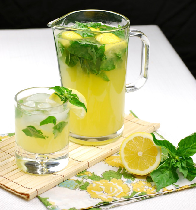Picture 2 of Drinking 1 cup of lemon juice is better than a tonic