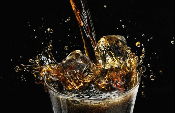 Picture 1 of Drinking soda without calories does not work as you think