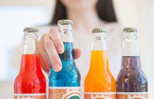Picture 1 of Drinking soft drinks long time can wear away enamel