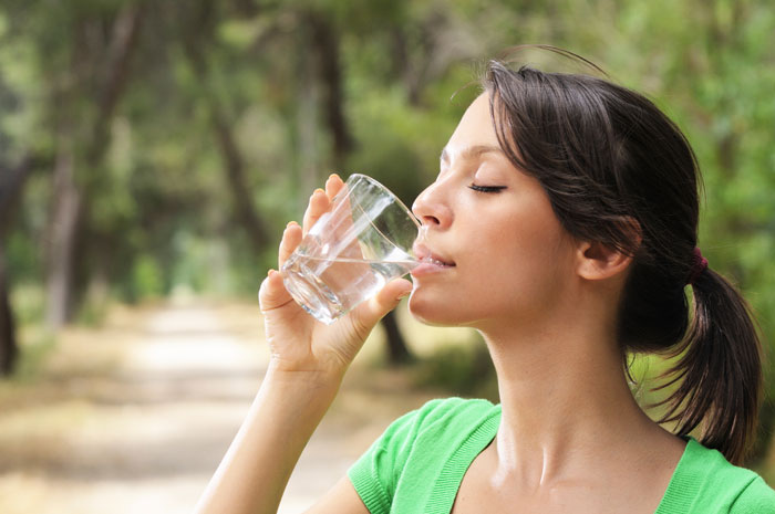 Picture 1 of Drinking too much water causes swelling of the brain, causing death