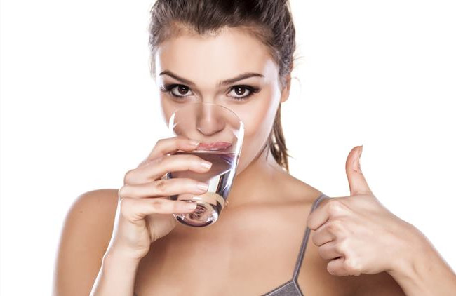 Picture 2 of Drinking water this way, cancer, diabetes will never reach you