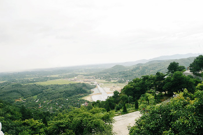 Picture 11 of Du spring Truc Lam Tay Thien Monastery