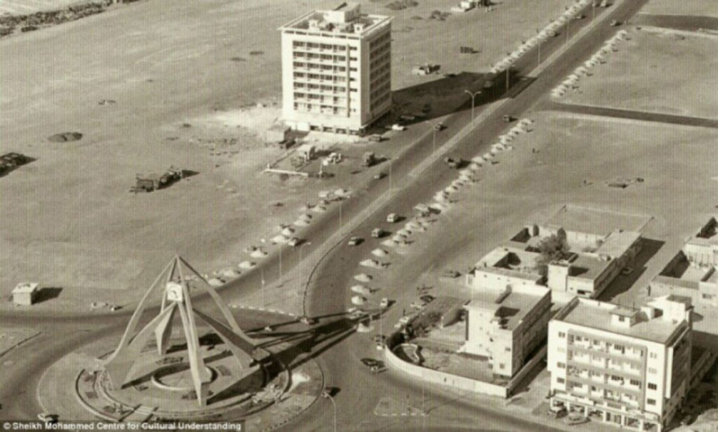 Picture 15 of Dubai-City is the most luxurious city in the world now and 60 years ago