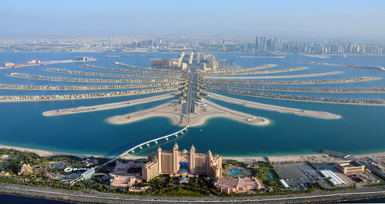 Picture 11 of Dubai's huge island encroachment