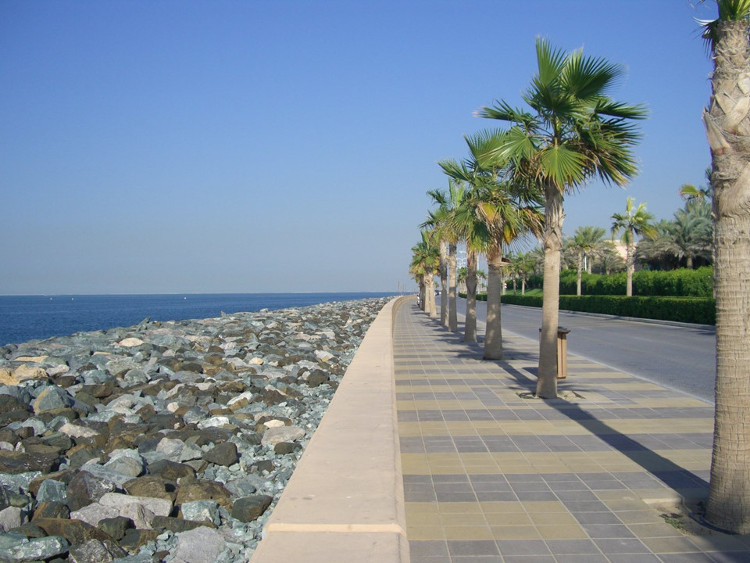 Picture 8 of Dubai's huge island encroachment