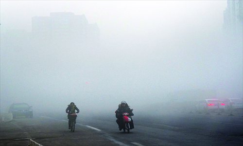 Picture 1 of Dust pollution in Beijing contains deadly poison