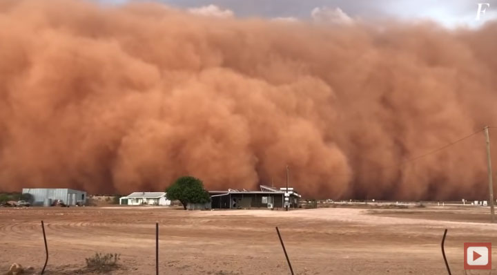 Picture 1 of Dusty scenery like the apocalypse in Australia
