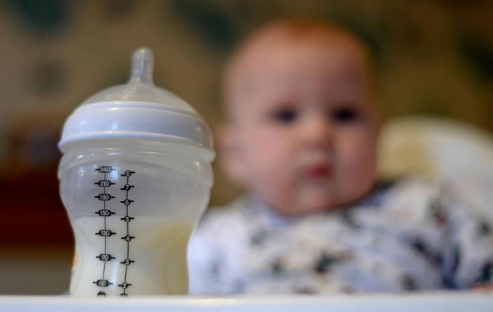 Picture 2 of Early weaning children tend to sleep deeper and less awake halfway?