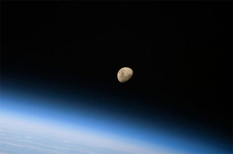 Picture 12 of Earth looks from the universe