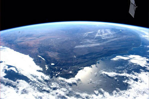 Picture 13 of Earth through astronaut prism