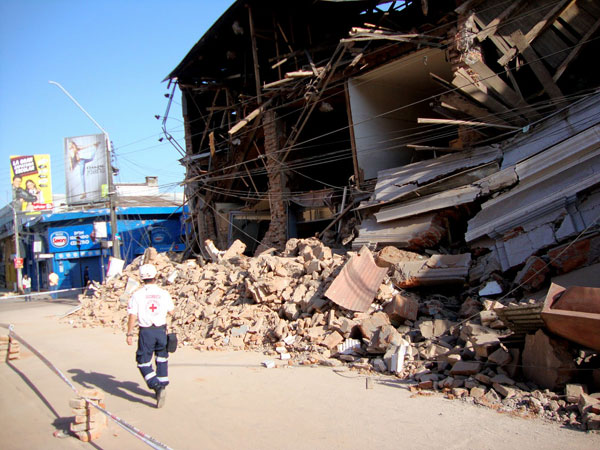 Picture 1 of Earthquake magnifies 6.2 Richter off Mexico