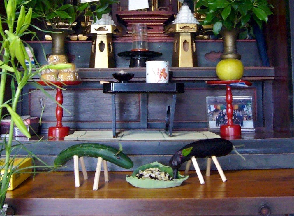 Picture 4 of Eastern Asian customs in the month of the soul