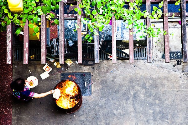 Picture 7 of Eastern Asian customs in the month of the soul