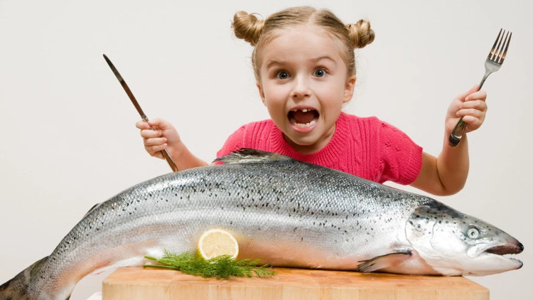 Picture 1 of Eating more fish will help children be smarter and sleep better