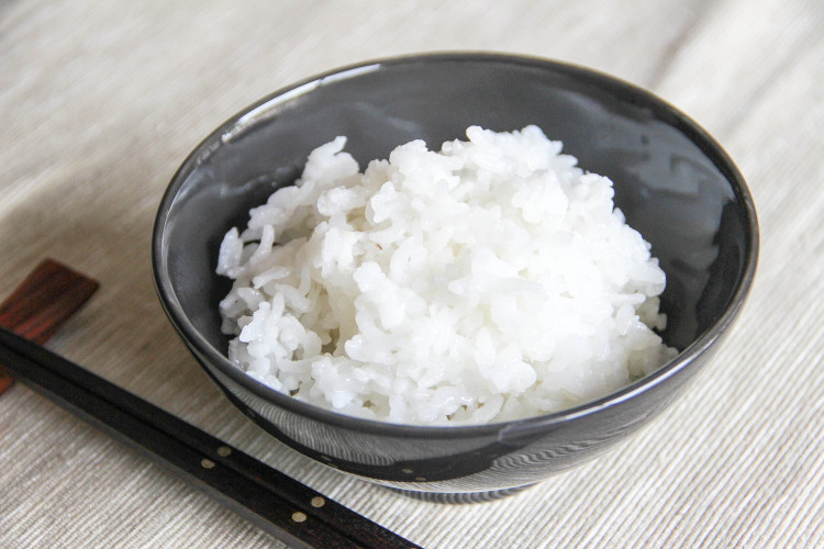 Picture 1 of Eating more refined carbohydrates can be associated with early menopause