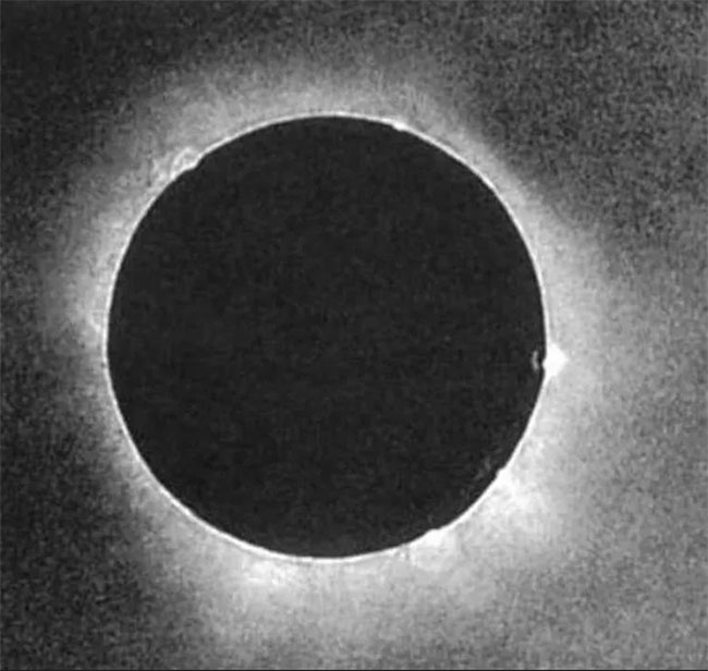 Picture 2 of Eclipse was once considered a sign of evil