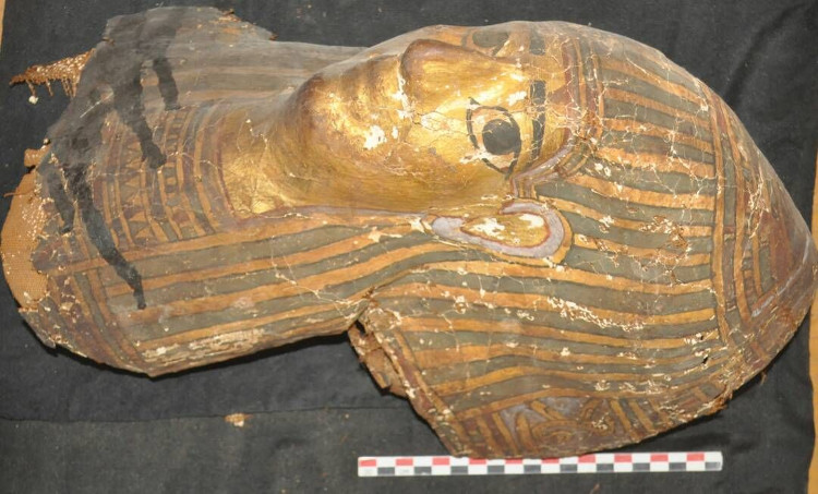 Picture 1 of Egypt discovered 10 tombs of 2,500 years filled with mummies