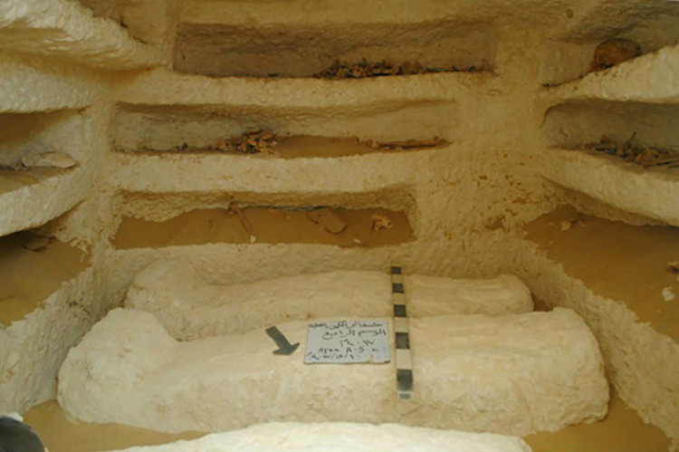 Picture 1 of Egypt excavated 3 ancient 2,000-year-old tombs containing many stone coffins