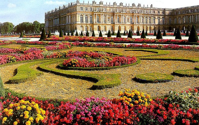 Picture 14 of Electricity Versailles - France