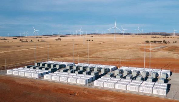 Picture 2 of Elon Musk's huge battery system in Australia earned nearly $ 1 million in just a few days