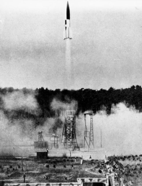 Picture 2 of Elon Musk's Mars colonial work has been predicted since 1952?