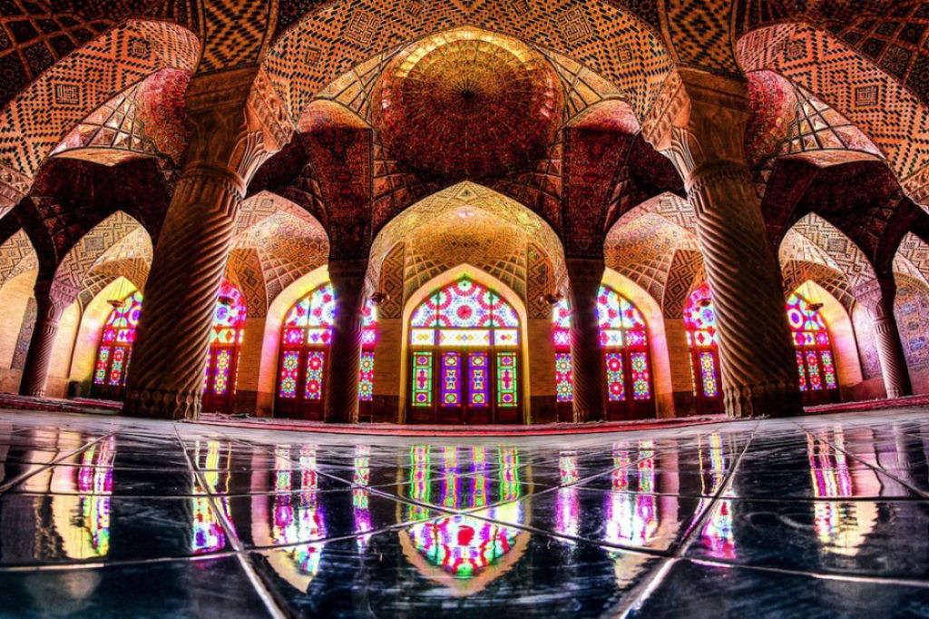 Picture 3 of Enchanting beauty of mosques in Iran