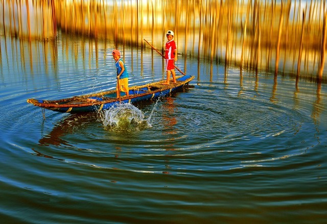 Picture 12 of Enchanting beauty of Vietnam lagoon water