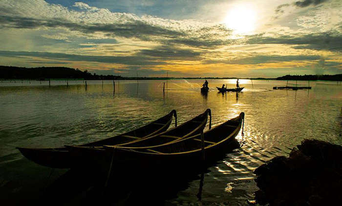 Picture 14 of Enchanting beauty of Vietnam lagoon water