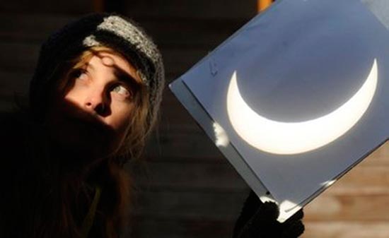 Picture 11 of Enjoy the partial eclipse of the planet