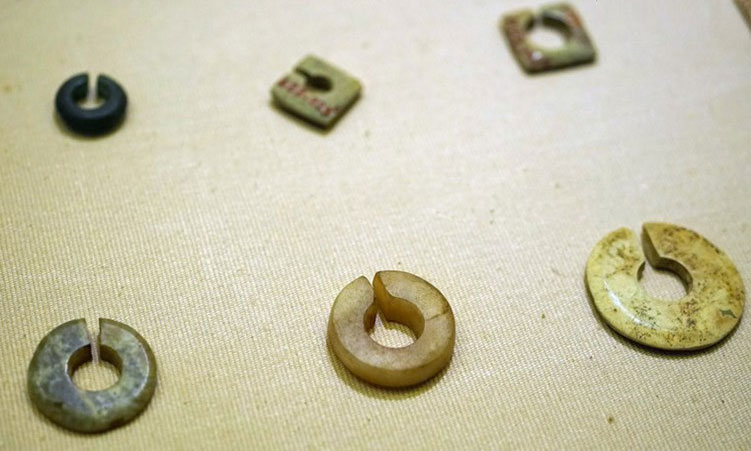 Picture 14 of Entire items of Vietnamese women 3,000 years ago