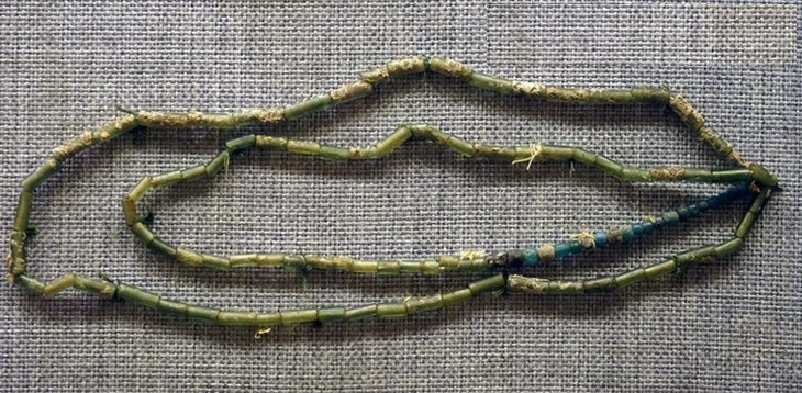 Picture 16 of Entire items of Vietnamese women 3,000 years ago