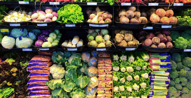 Picture 3 of Europeans throw away 50 million tons of vegetables every year just because they look bad