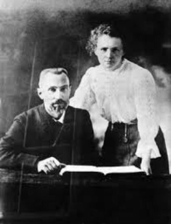 Picture 2 of Eusapia Palladino - The caller of controversy in the scientific world
