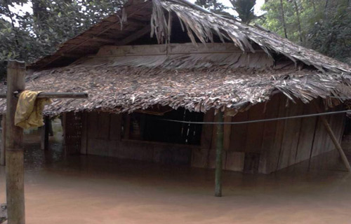 Picture 1 of Evacuate urgently hundreds of households avoiding floods in Thanh Hoa