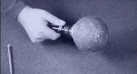 Picture 4 of Exotic grenade like 'sticky glue' during World War II