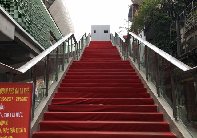 Picture 5 of Experience the first real elevated railway station in Vietnam