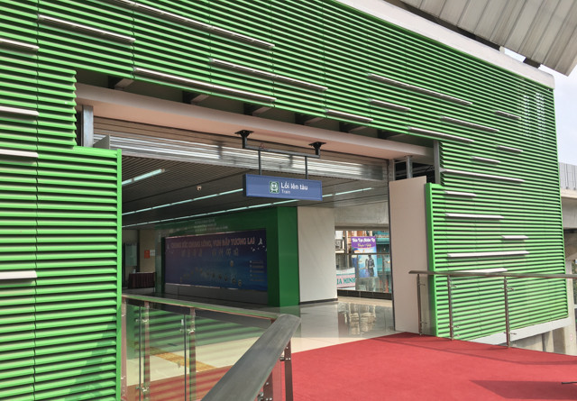 Picture 9 of Experience the first real elevated railway station in Vietnam
