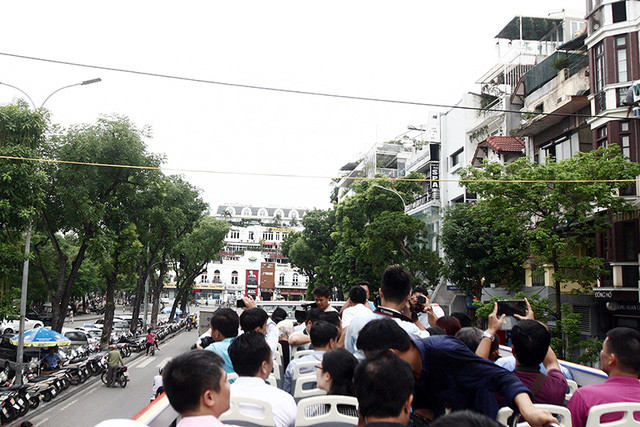 Picture 15 of Experience the first two-floor convertible bus in Hanoi