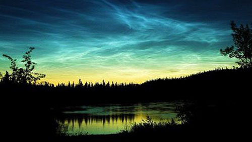 Picture 4 of Explain the amazing characteristics of luminous clouds