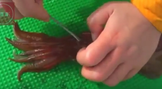 Picture 1 of Explain why the ink changes color when being changed