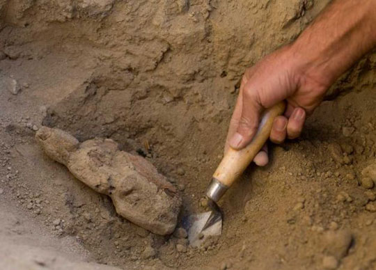 Picture 7 of Exploiting copper, discovering an ancient monastery 2,600 years
