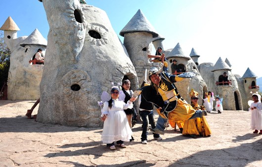 Picture 8 of Explore exotic lands in the world