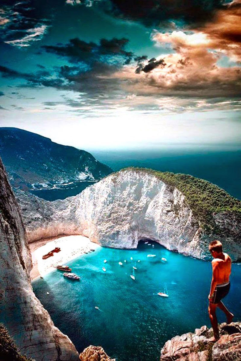 Picture 12 of Explore the beautiful island of paradise in
