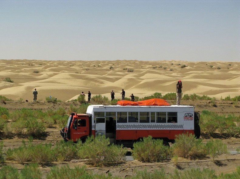 Picture 8 of Explore the world's longest desert highway
