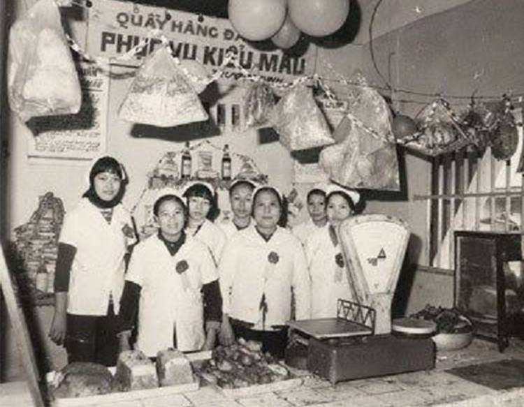 Picture 8 of Extremely rare picture of trade subsidy in Vietnam