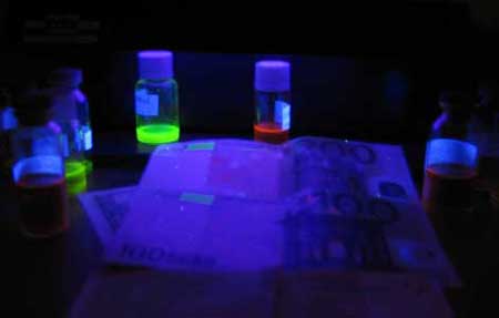 Picture 1 of Fabrication of semiconductor nanocrystals in Vietnam