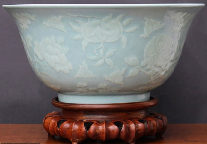 Picture 1 of Family owners discovered treasure when moving house