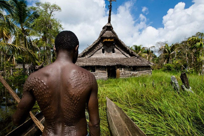 Picture 7 of Fearful rituals to prove the manliness