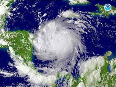 Picture 1 of Felix storm attacked the Caribbean